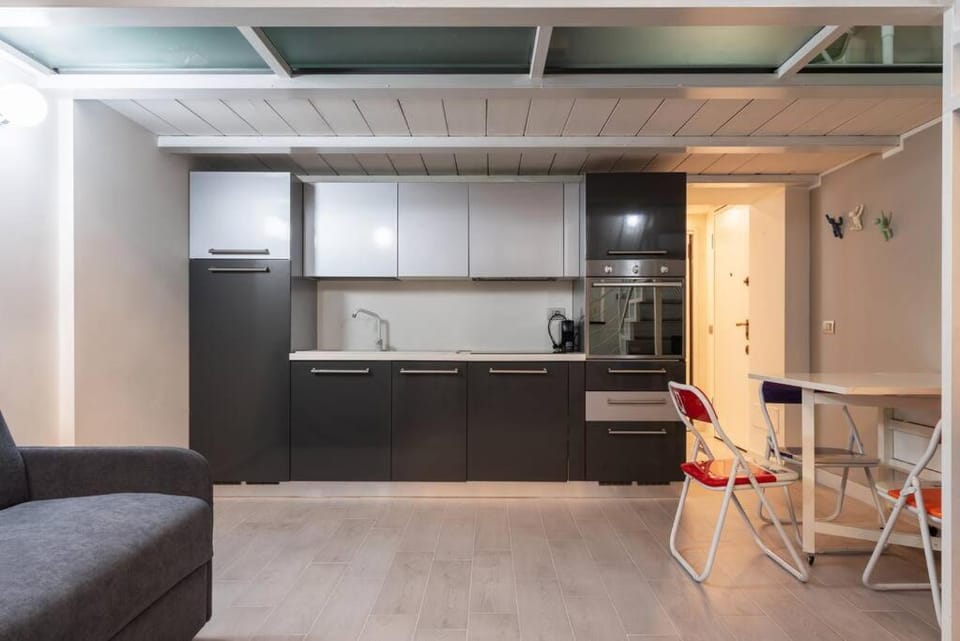 Kitchen or kitchenette, Living room, Dining area