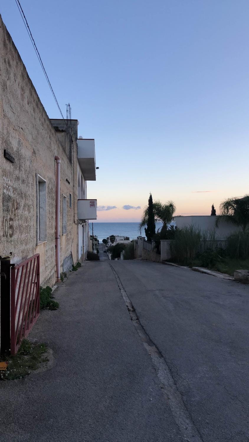 Neighbourhood, Sea view