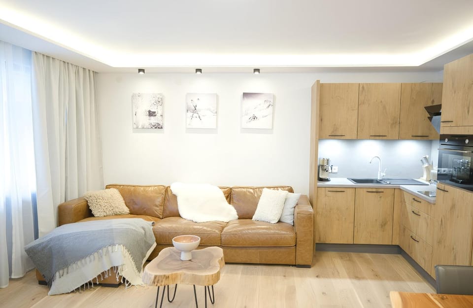 Kitchen or kitchenette, Living room, kitchen, kitchen
