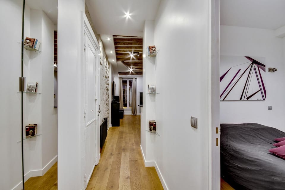 mandar Apartment in Paris