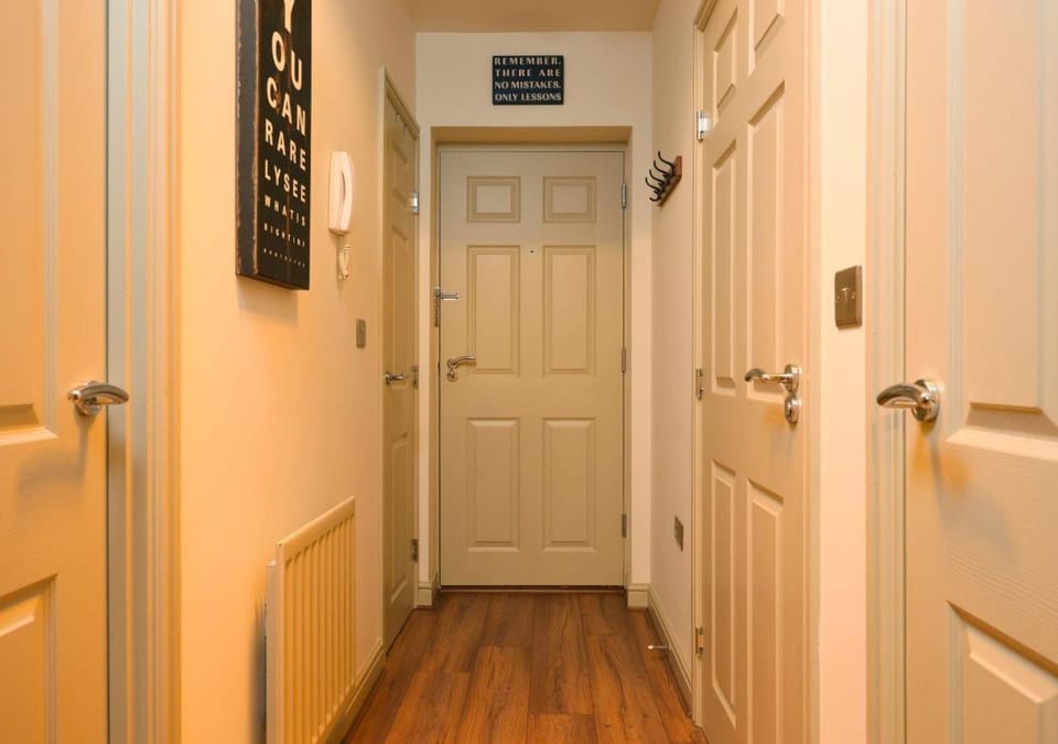 Stylish Flat With Sofa Bed in Malmesbury! Apartment in England
