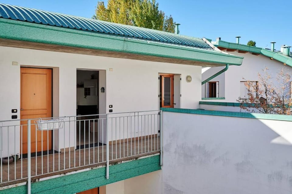 [Airport 8 min] A/C - Netflix- Free Parking Apartment in Bergamo