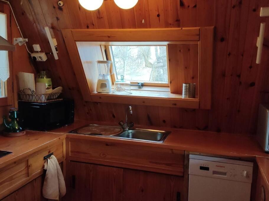 Kitchen or kitchenette