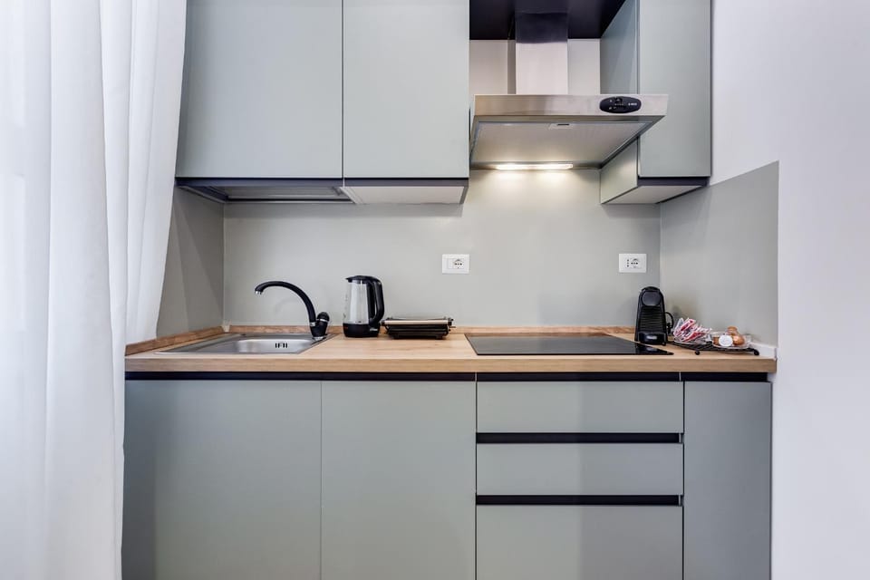 Kitchen or kitchenette