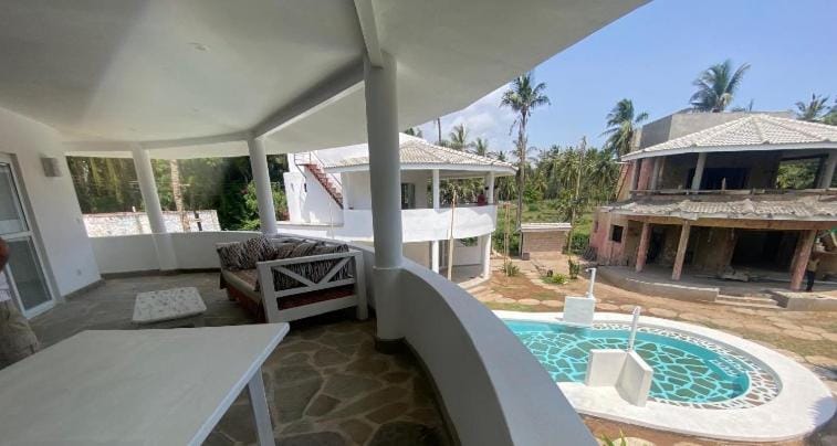 COTTAGE BEACHSIDE Villa in Malindi