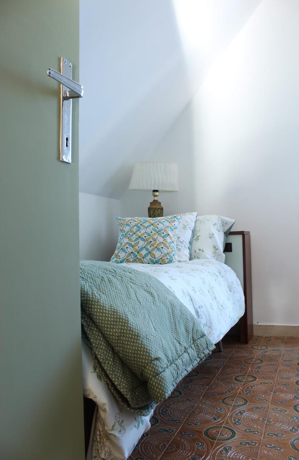 Bed, View (from property/room), Photo of the whole room, Bedroom, Garden view, Breakfast