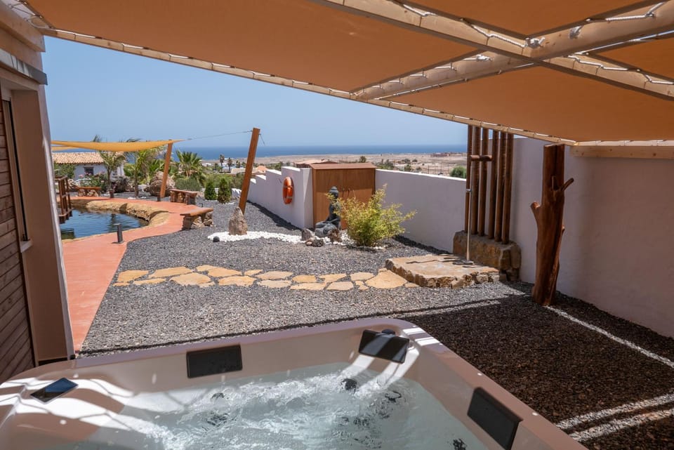 Hot Tub, Pool view, Swimming pool