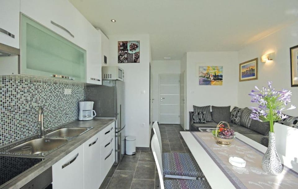 Harmony Drasnice Apartment in Split-Dalmatia County