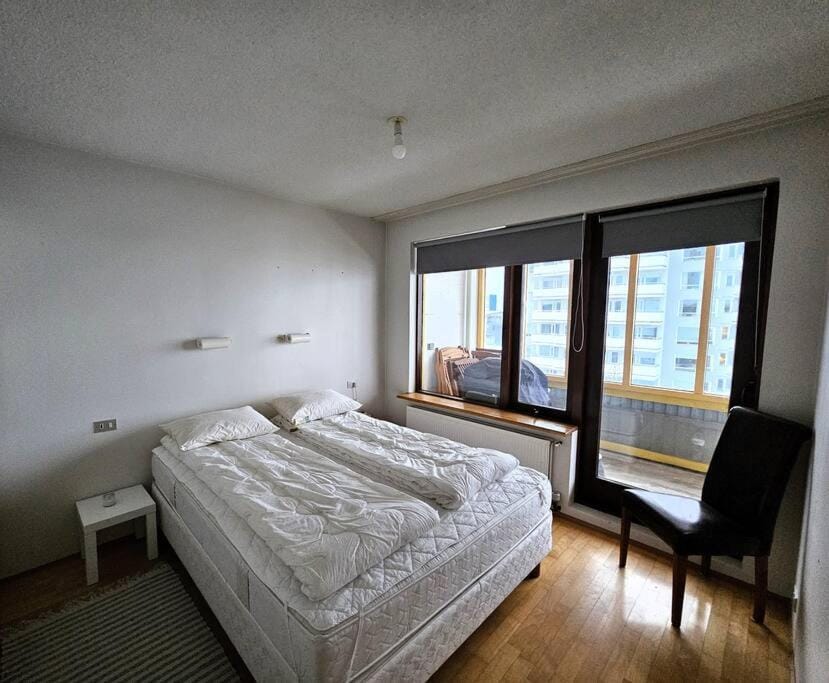 Family penthouse with great view Apartment in Kopavogur