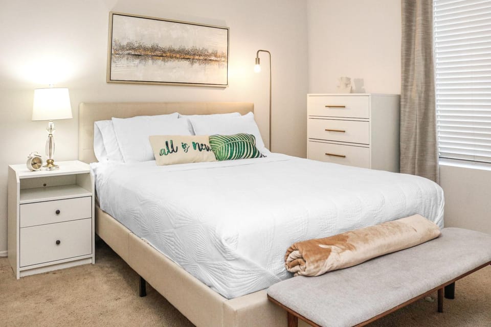 Luxe MDR apartment,Parking, Gym, Pool, jacuzzi,BBQ Apartment in Culver City