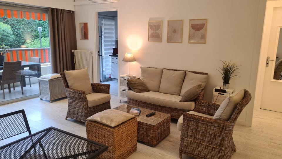 Seating area