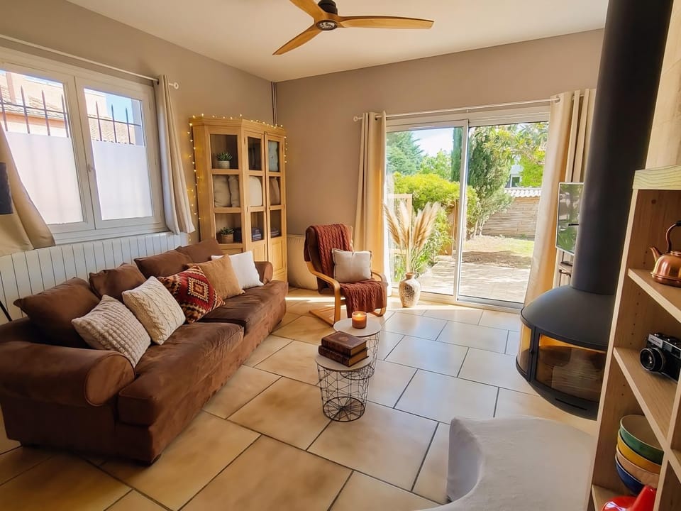 Library, Living room, Seating area, Garden view, fireplace, internet