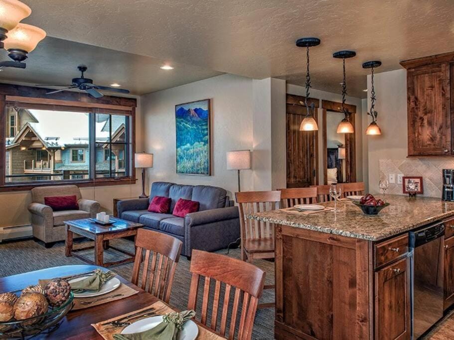 Grand Lodge Peak 7 - 3 bedroom Apartment in Breckenridge