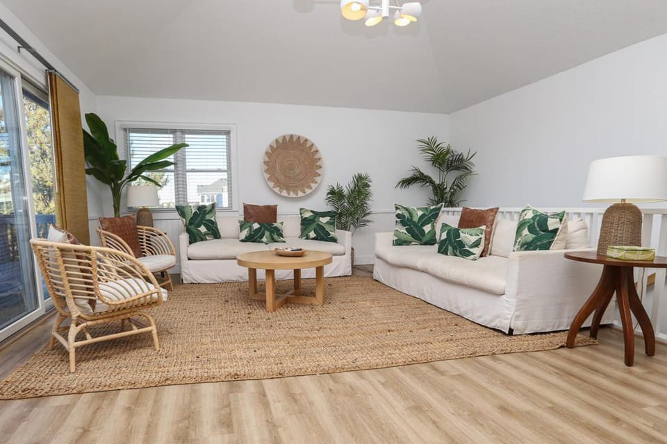 Duck N Cover House in Duck