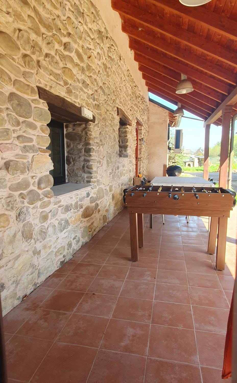Patio, Off site, Day, Dining area