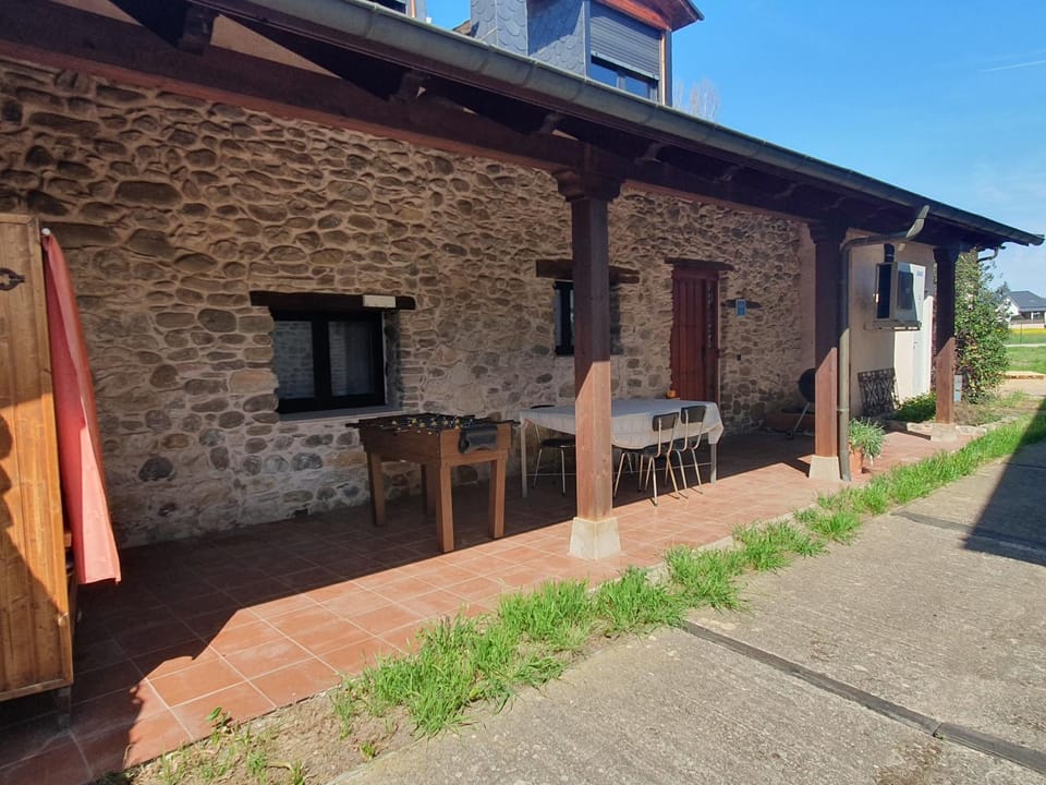 Patio, Dining area