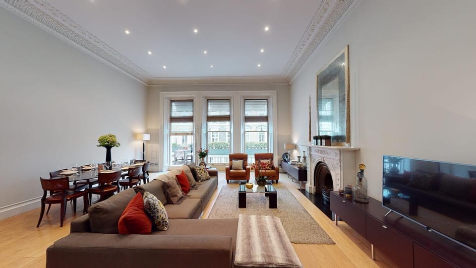 TV and multimedia, Living room, Seating area