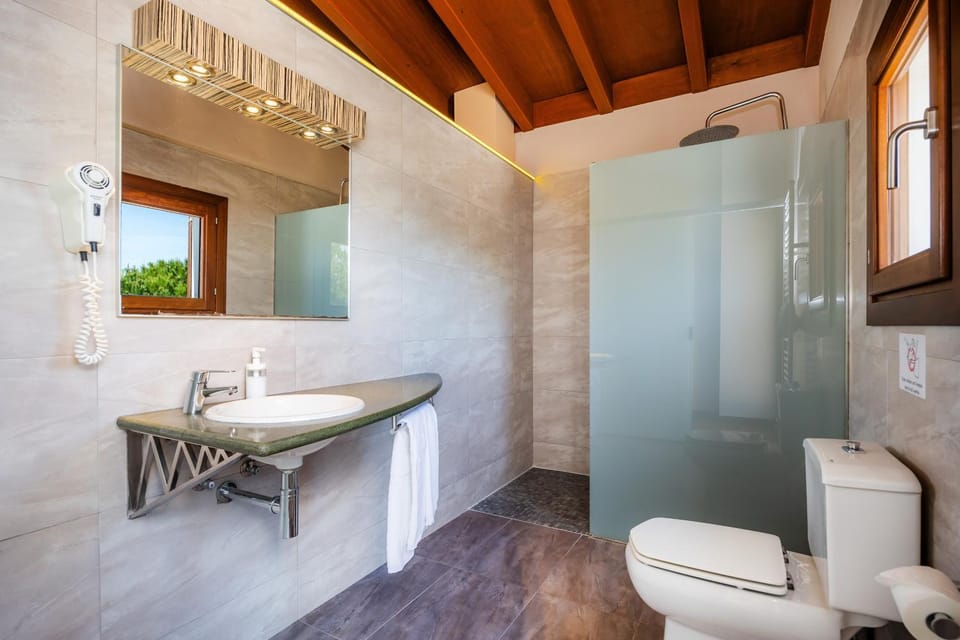 Bathroom, Living room