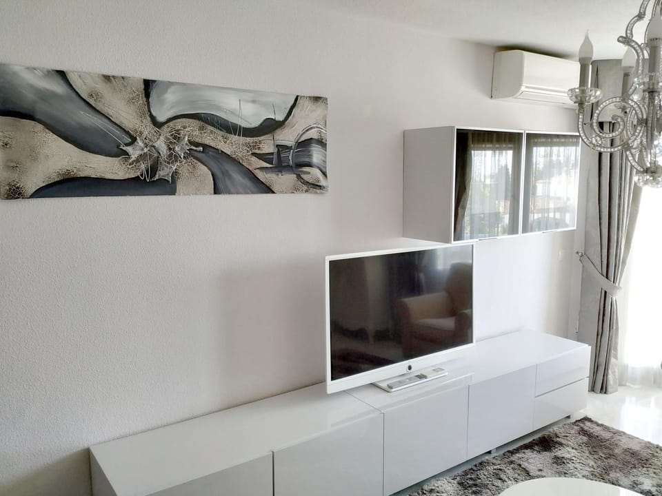 Communal lounge/ TV room, Seating area