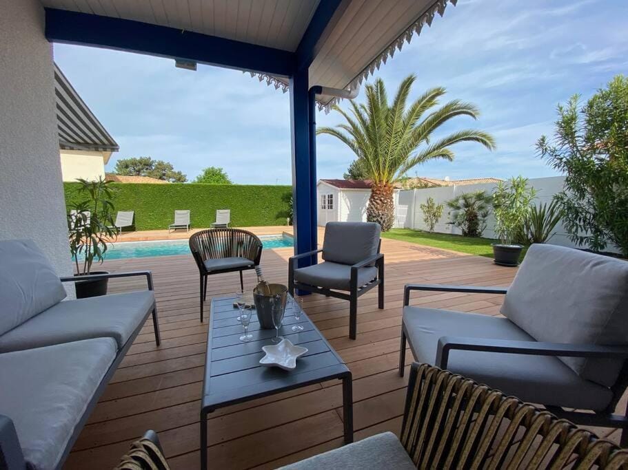 Maison moderne avec piscine Villa in La Teste-de-Buch