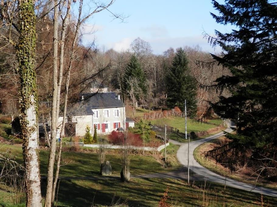 Gîte Adrienne au Theil House in Nouvelle-Aquitaine