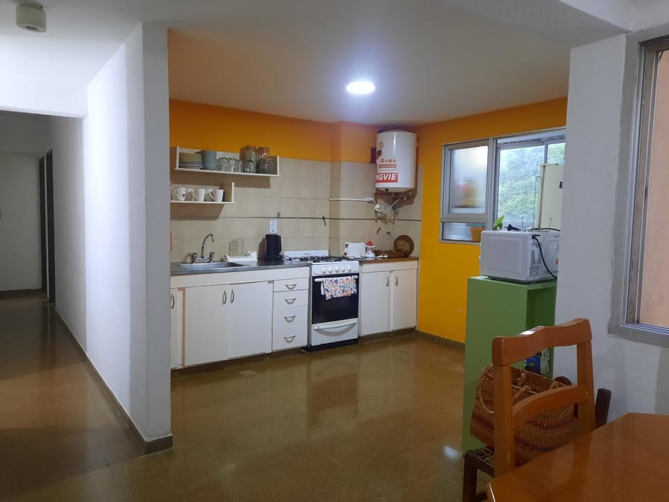 Kitchen or kitchenette, minibar, pet friendly, toaster