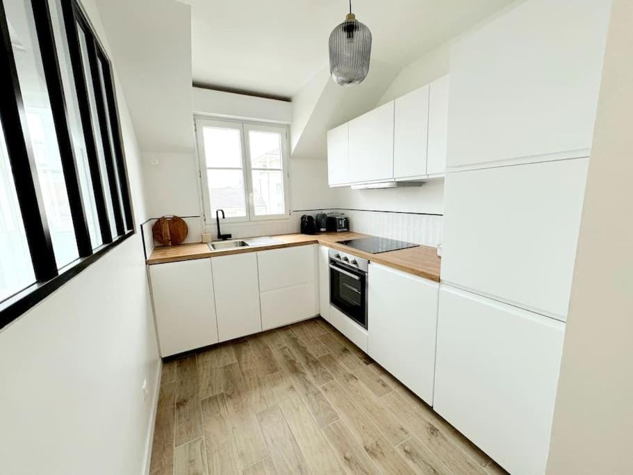 Coffee/tea facilities, Kitchen or kitchenette, dishwasher, minibar, pet friendly, stove, toaster