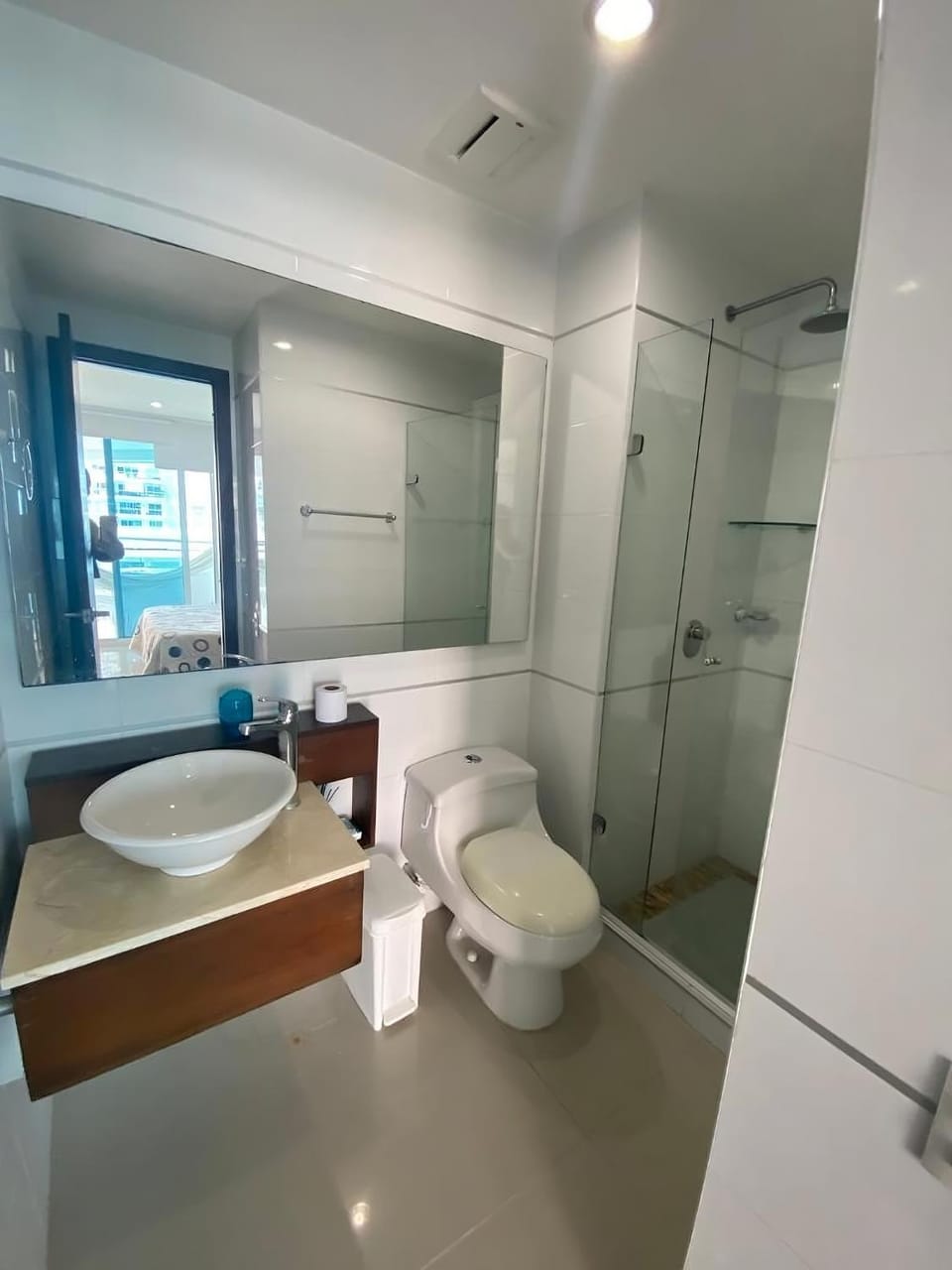 Shower, Bathroom, towels