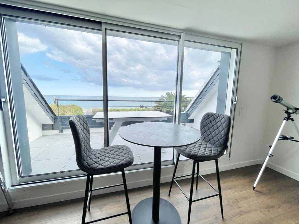 View (from property/room), Balcony/Terrace, Sea view