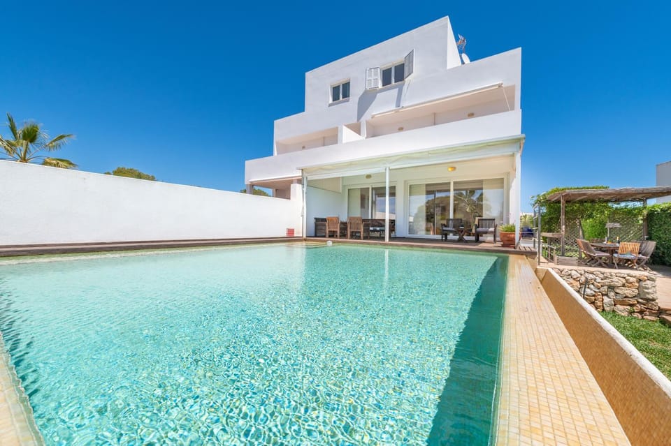 Property building, Living room, Swimming pool