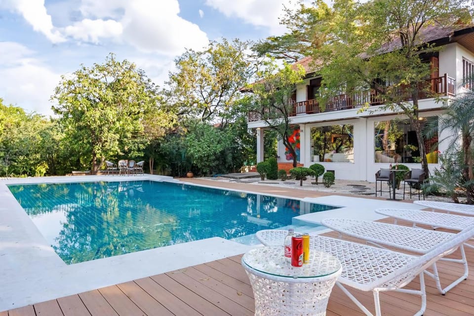 Property building, Swimming pool