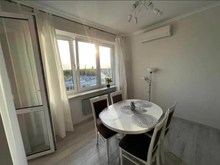 Duży Apartament na doby w centrum Warszawy Apartment in Warsaw