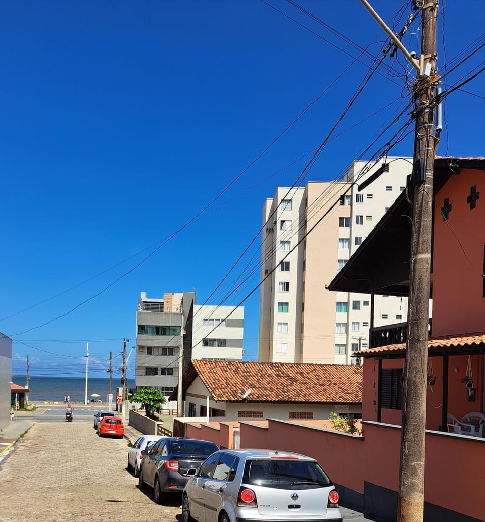 Property building, Location