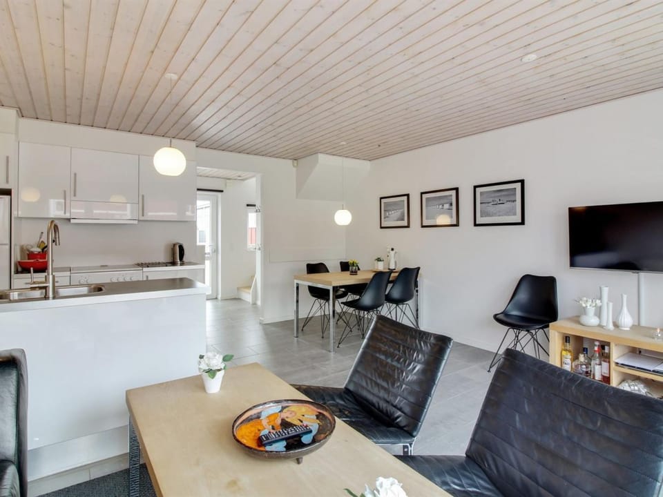 Holiday Home Rikhard - 800m from the sea by Interhome House in Løkken