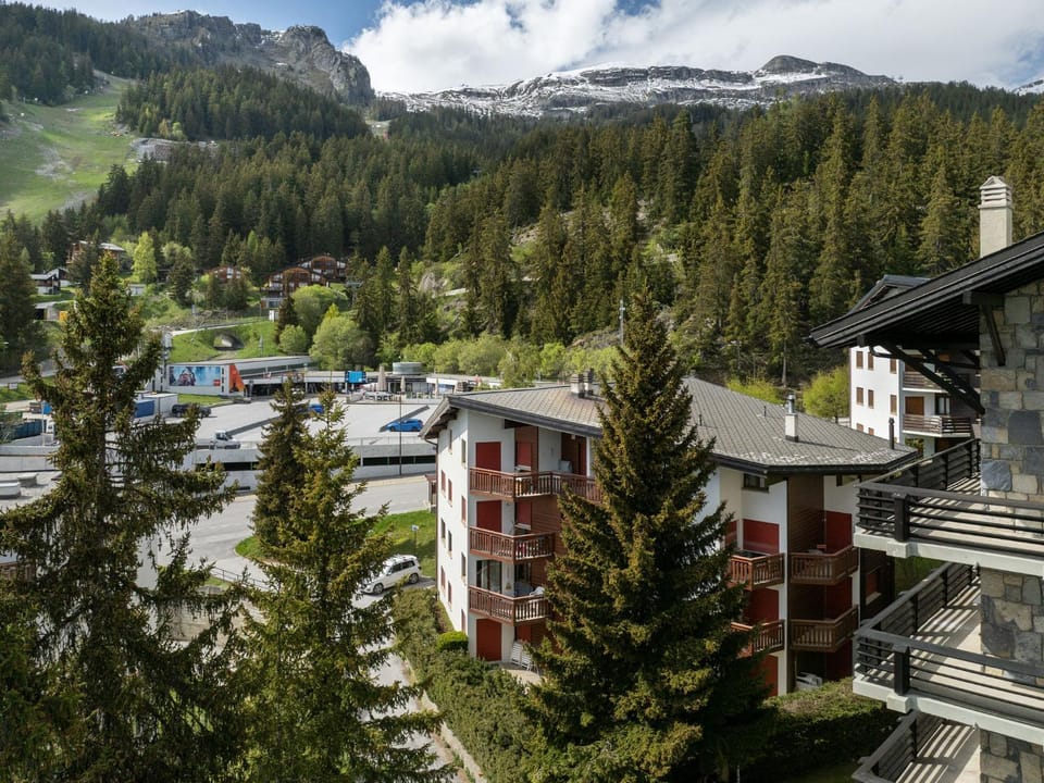 Apartment Violettes-Vacances B Apt- 429 by Interhome Apartment in Crans-Montana