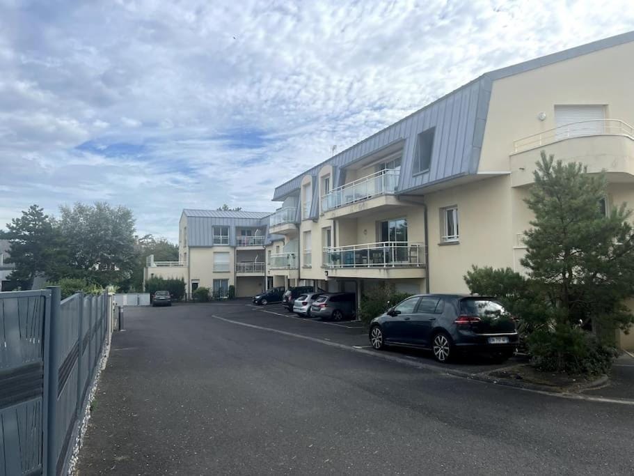 Accès direct plage 100m Apartment in Saint-Pair-sur-Mer