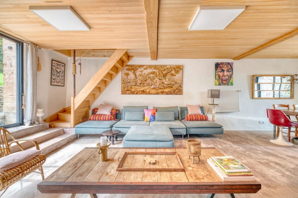 Property building, Living room