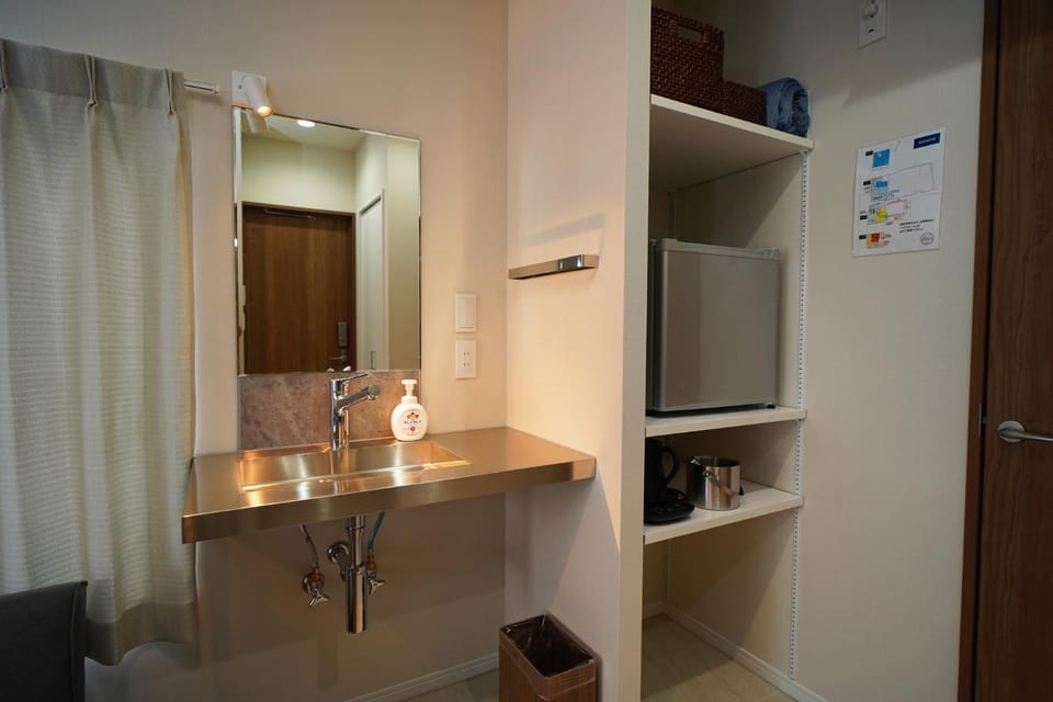 Etcetera Niijima Nagisa Building - Vacation STAY 41879v Bed and Breakfast in Japan