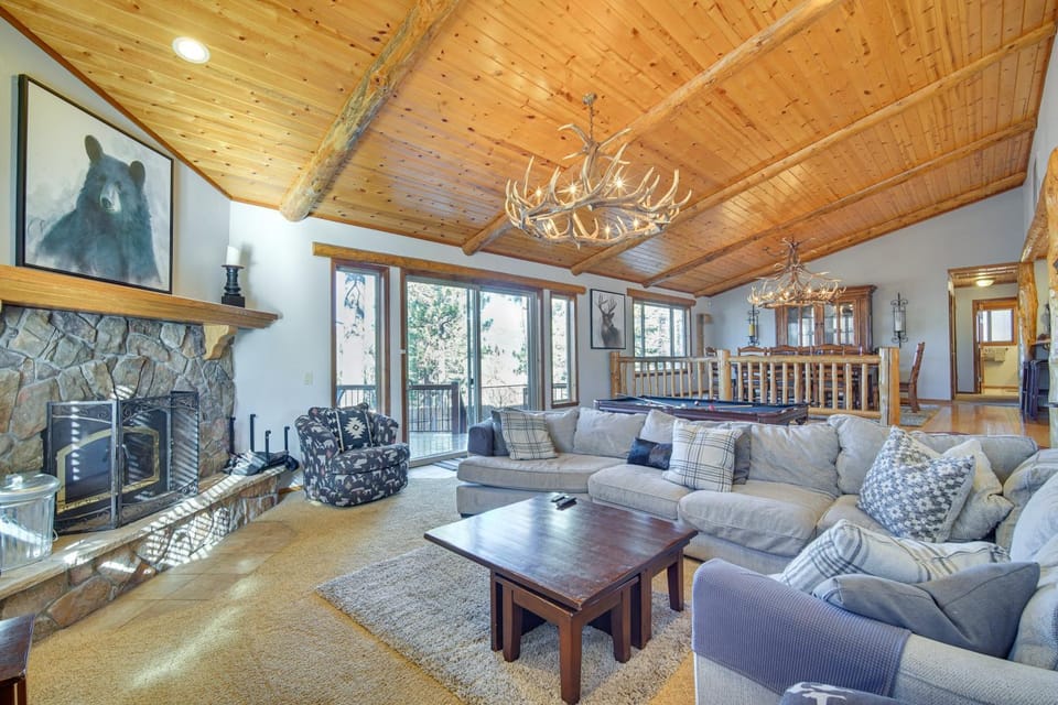 Big Bear Lake Cabin w/ Hot Tub & Gas Fire Pit! Cabin in Big Bear