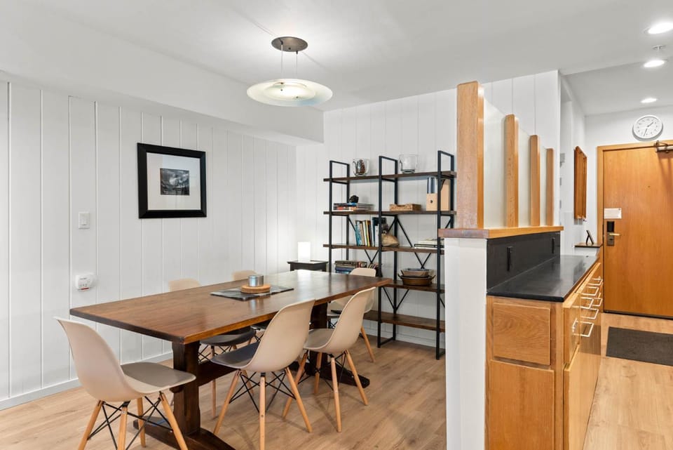 Palisades Tahoe Lodge Rentals Premium Studio Loft #333 Apartment in Palisades Tahoe (Olympic Valley)