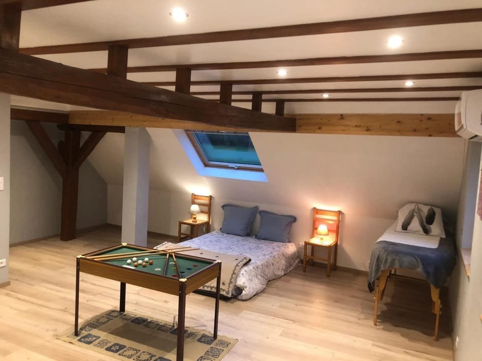 Photo of the whole room