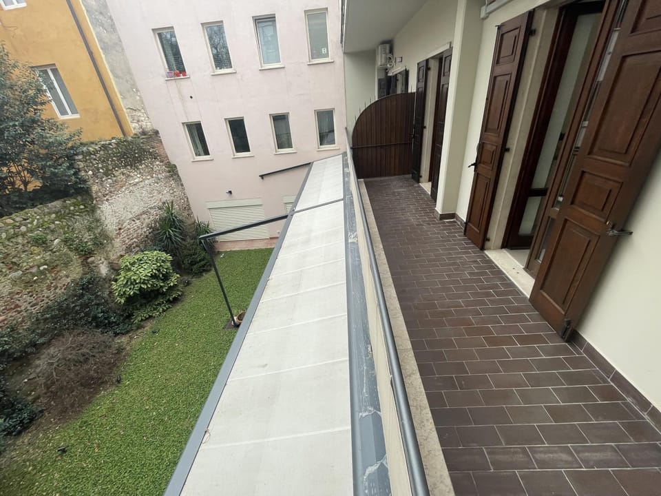 Property building, Balcony/Terrace, Garden view