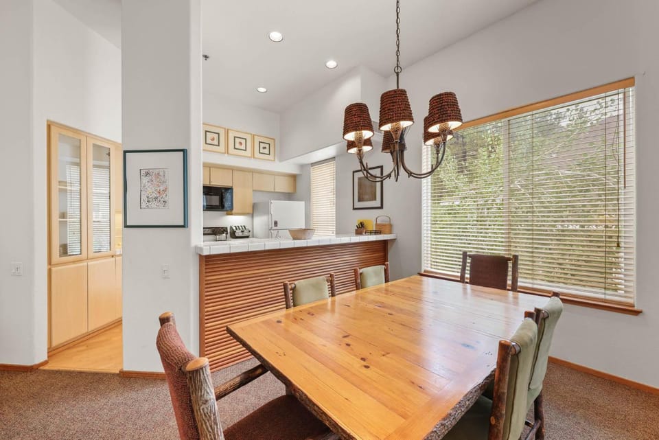 Palisades Tahoe Lodge Rentals Two Bedroom #422 Apartment in Palisades Tahoe (Olympic Valley)