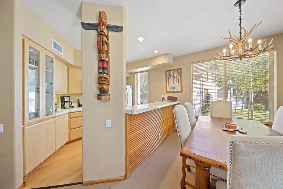 Palisades Tahoe Lodge Rentals Two Bedroom #512 Apartment in Palisades Tahoe (Olympic Valley)