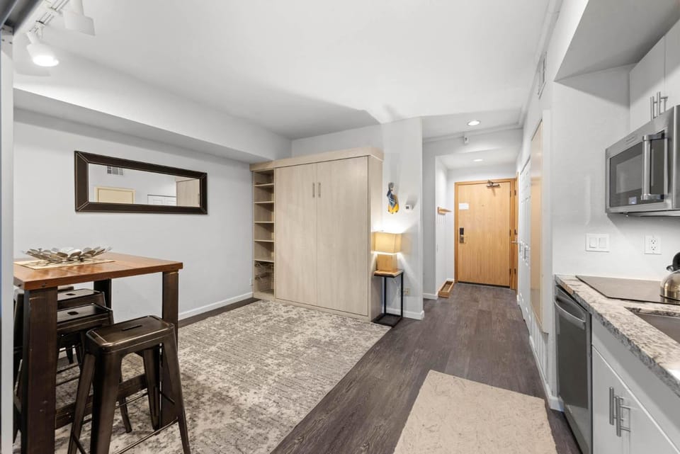 Palisades Tahoe Lodge Rentals Premium Studio #227 Apartment in Palisades Tahoe (Olympic Valley)