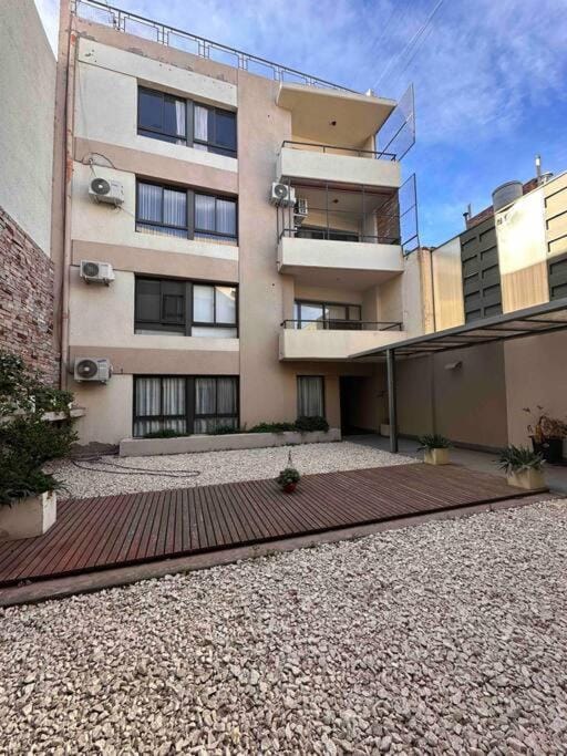 Punto Estratégico: Céntrico y Cómodo Apartment in Mendoza