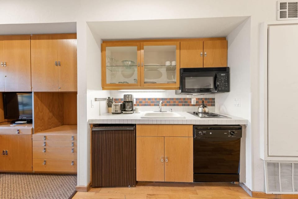 Palisades Tahoe Lodge Rentals Studio #205 Apartment in Palisades Tahoe (Olympic Valley)