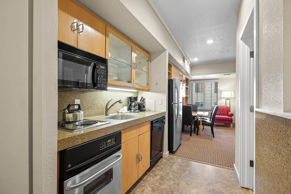 Palisades Tahoe Lodge Rentals Studio #217 Apartment in Palisades Tahoe (Olympic Valley)