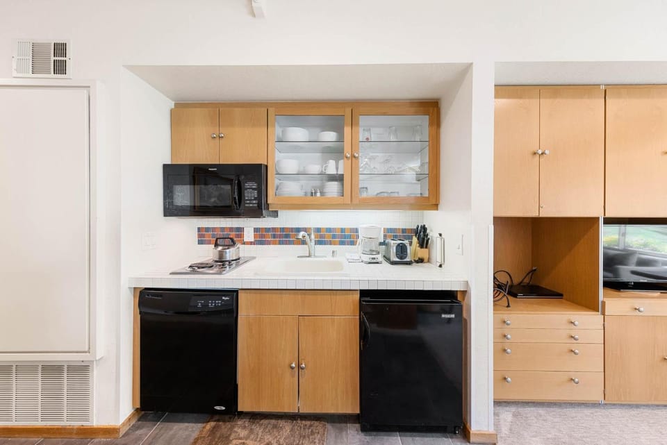 Palisades Tahoe Lodge Rentals Studio #214 Apartment in Palisades Tahoe (Olympic Valley)