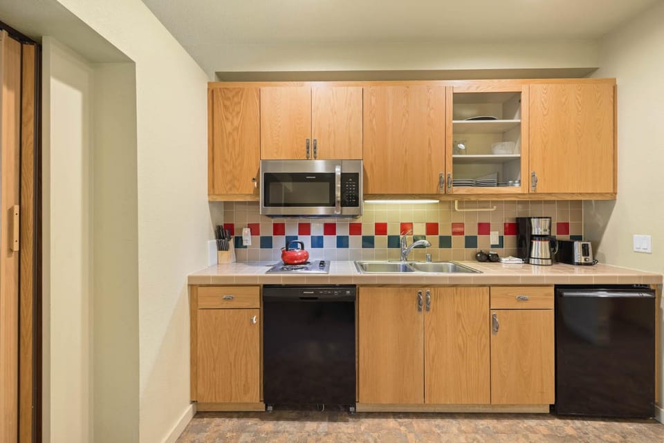 Palisades Tahoe Lodge Rentals Studio #250 Apartment in Palisades Tahoe (Olympic Valley)